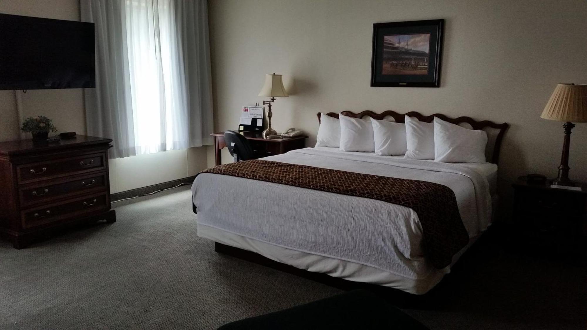 Gold Vault Inn Radcliff 외부 사진